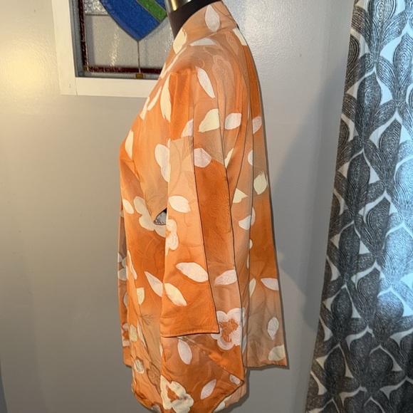 Vintage Orange & Cream Floral Silk Kimono - Picture 5 of 9
